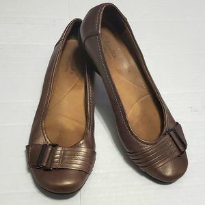 Clarks Bendables Bronze Comfort Leather Flat Loafers Buckled Shoes 7M